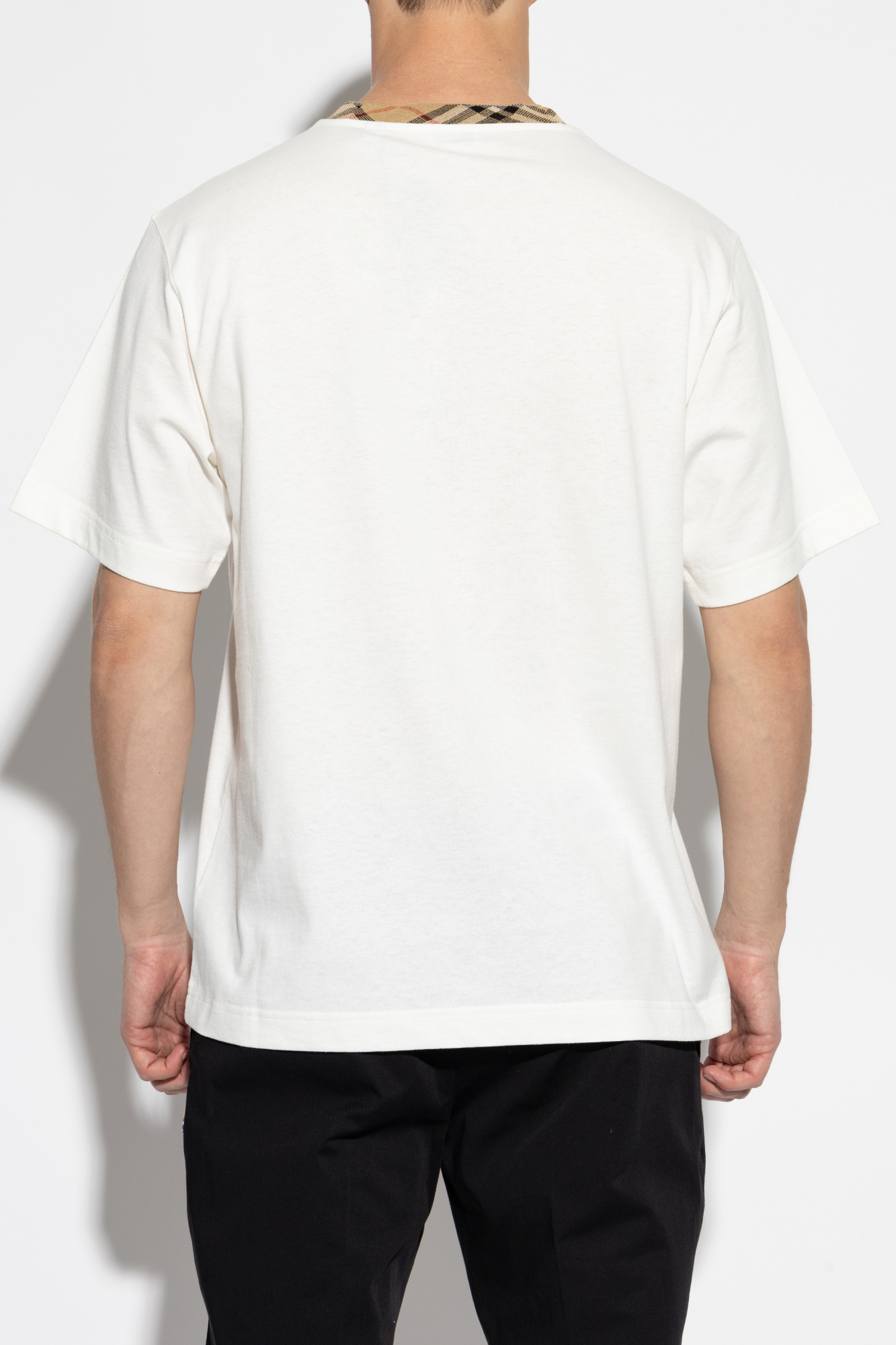 White T-shirt 